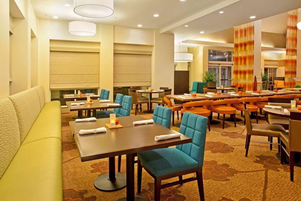 Hilton Garden Inn Φορτ Κόλινς Εξωτερικό φωτογραφία